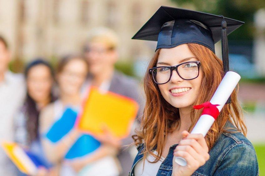 Astana IT University и Высший IT-колледж проводят профориентационный вебинар.